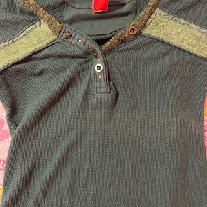 SOLD Green Thermal Top